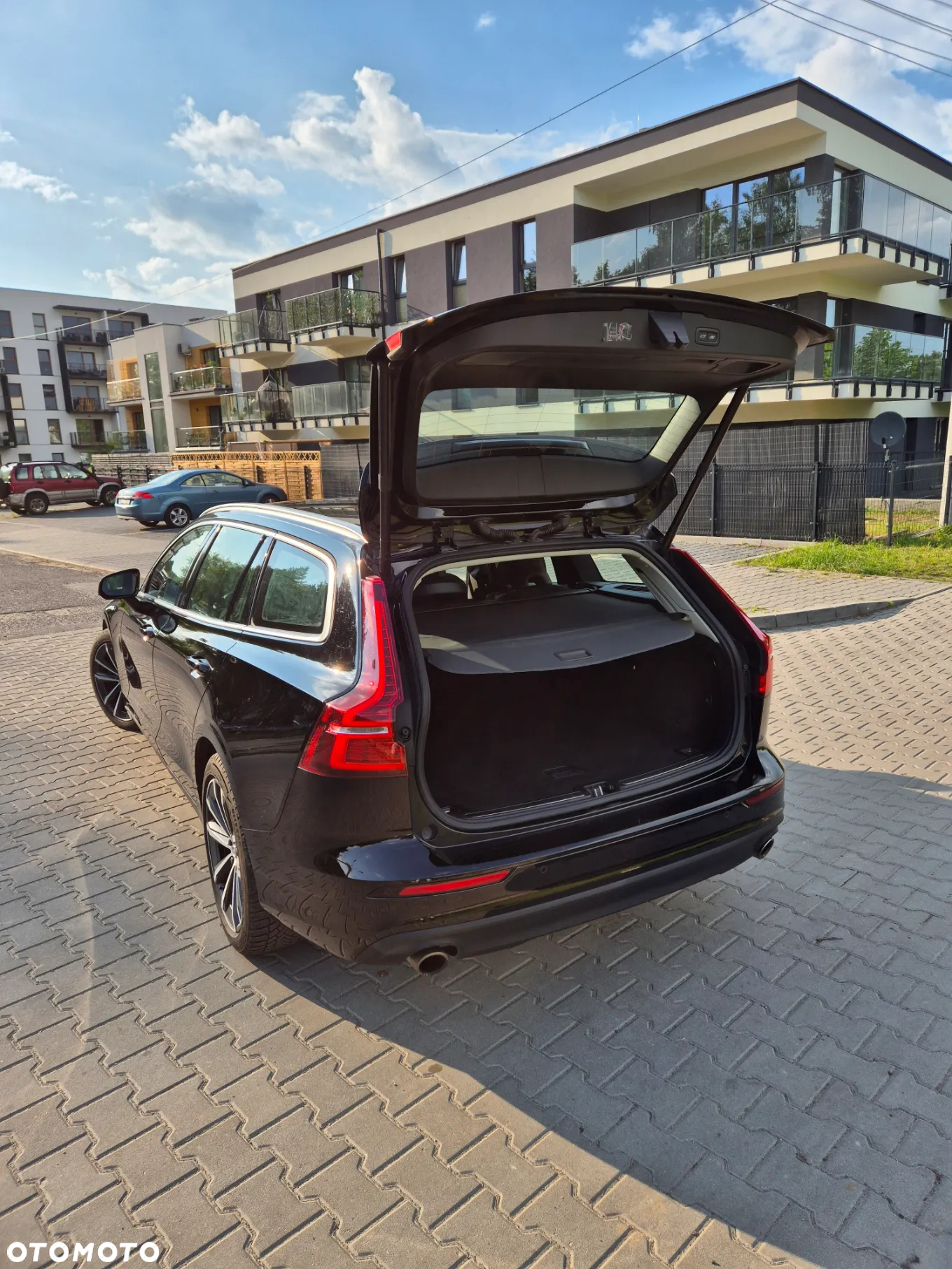 Volvo V60 B4 B Momentum Pro - 12