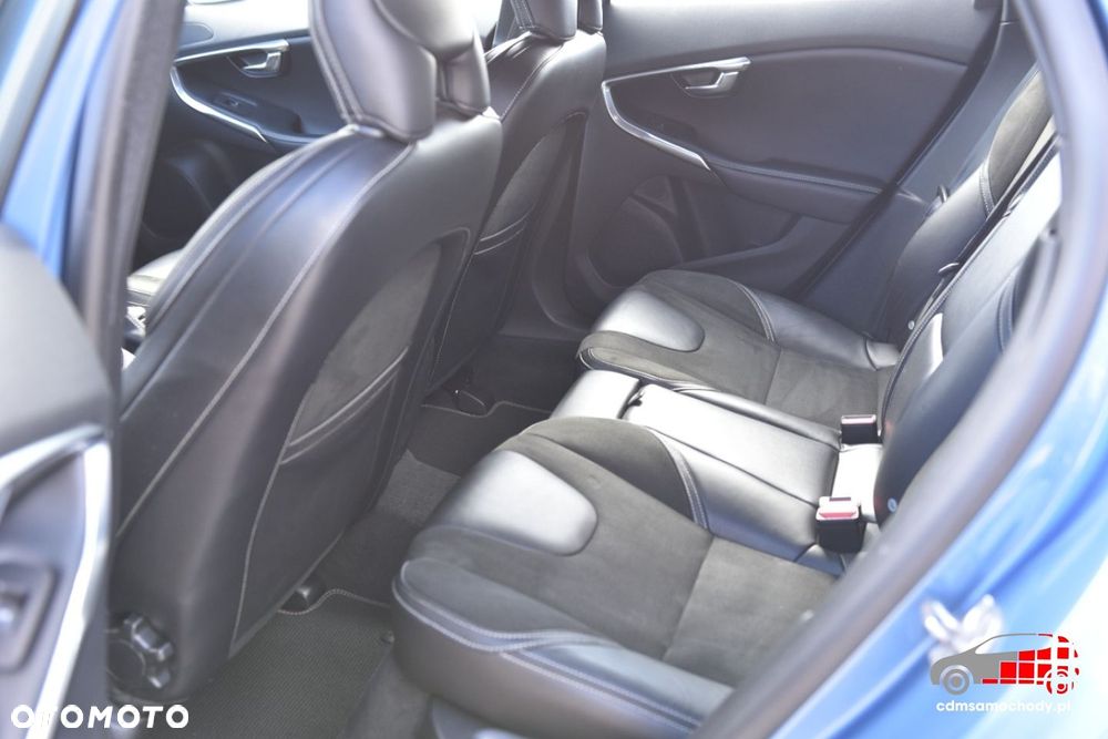 Volvo V40 - 18