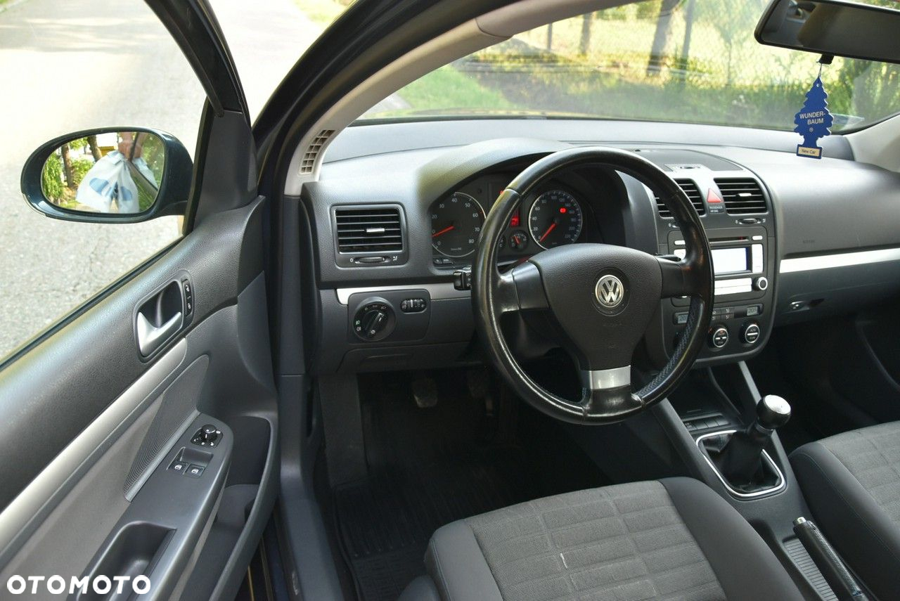 Volkswagen Golf - 12