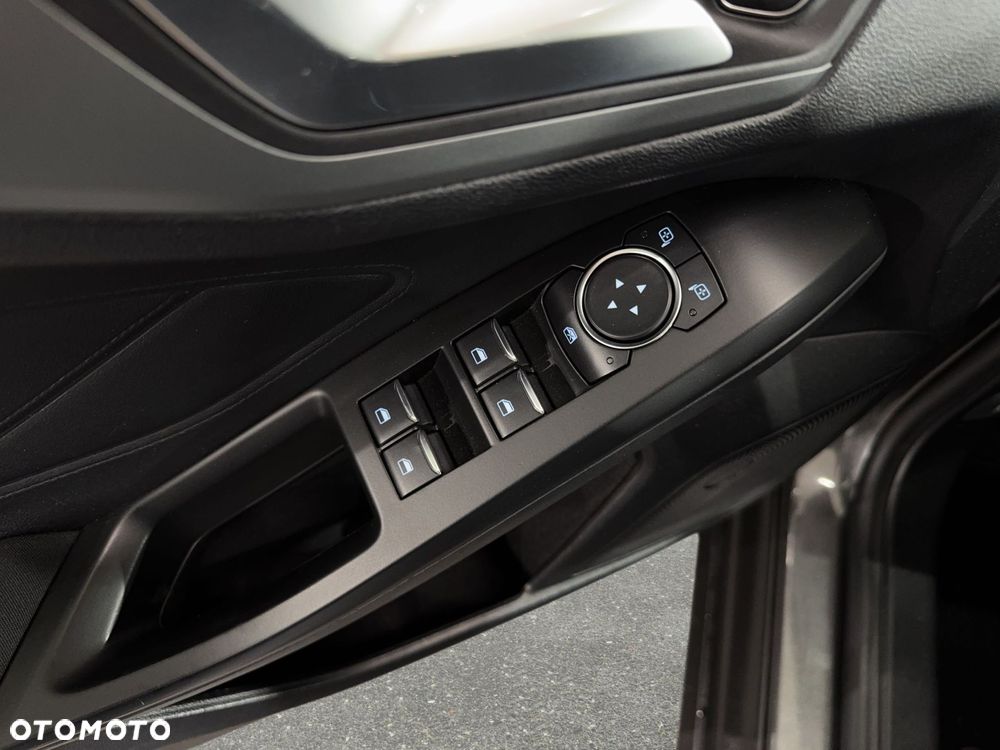 Ford Focus - 24