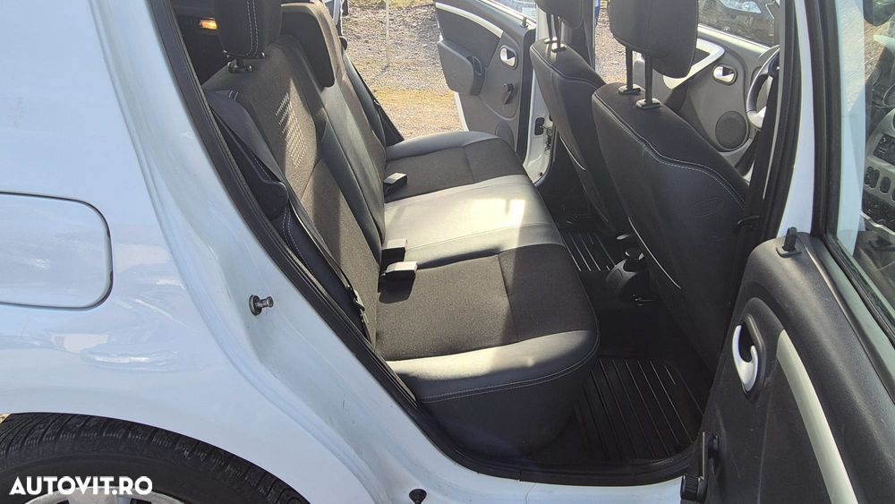 Dacia Sandero 1.5 DCI Laureate - 10