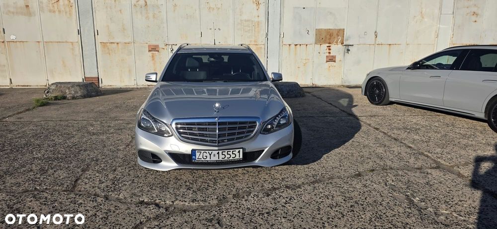 Mercedes-Benz E-Class 2015 photo 4