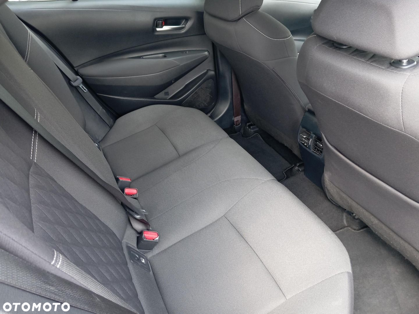 Toyota Corolla - 13