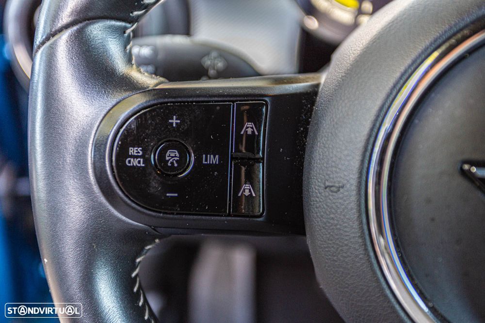 MINI 3 Portas Cooper SE Premium Yours - 23