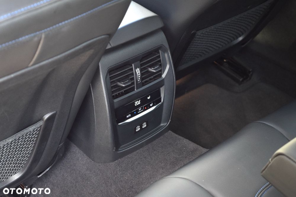 BMW Seria 3 320d xDrive M Sport sport - 20