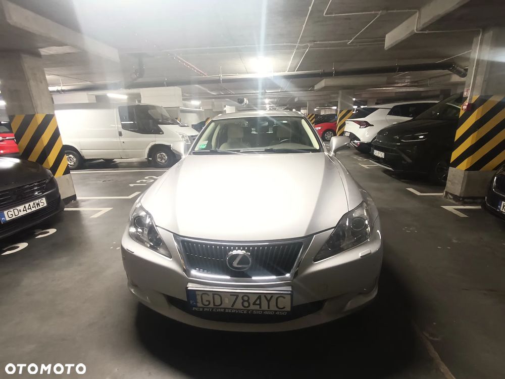 Lexus IS 220 D Prestige - 10
