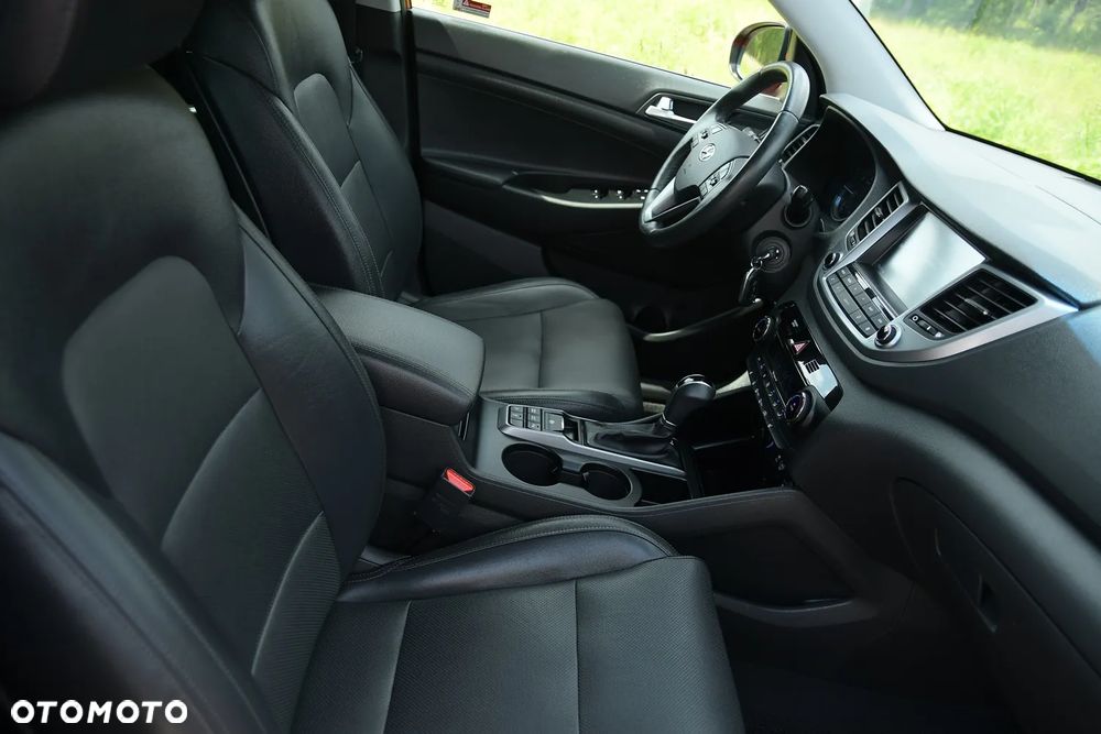 Hyundai Tucson blue 1.7 CRDi 2WD DCT Premium - 21