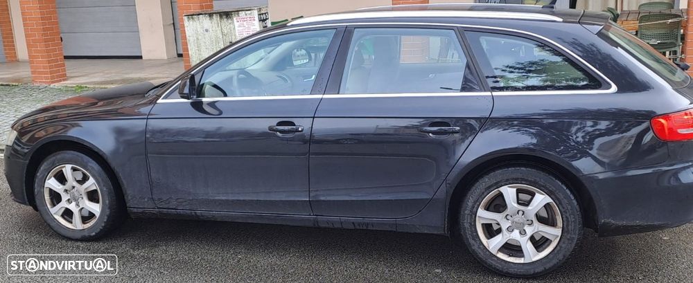 Audi A4 Avant 2.0 TDI DPF Attraction - 2