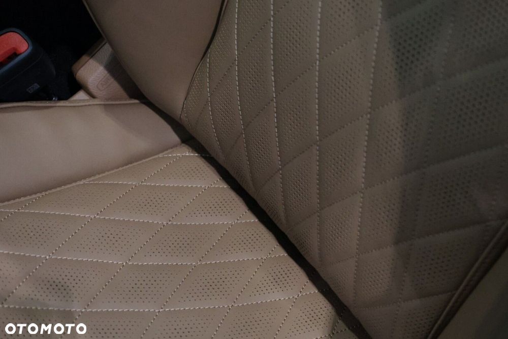 Mercedes-Benz Klasa E - 15