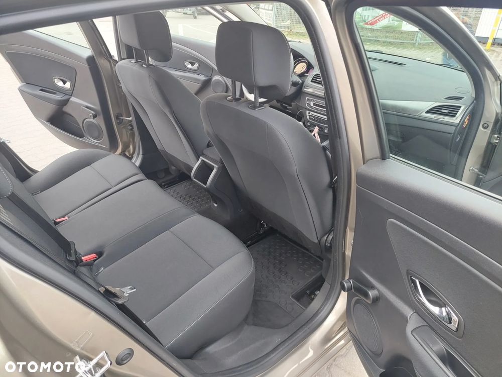 Renault Megane 1.6 16V 110 Paris - 20