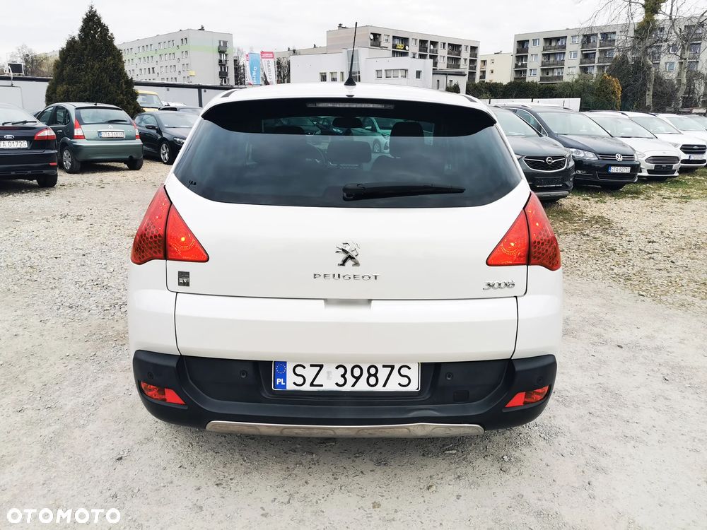 Peugeot 3008 2.0 HDi HYbrid4 - 8