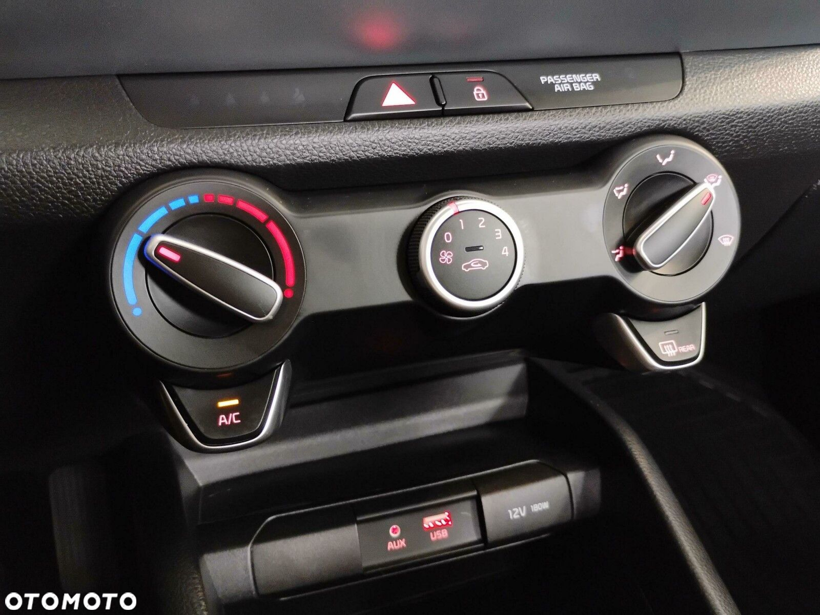 Kia Stonic 1.0 T-GDI L - 23