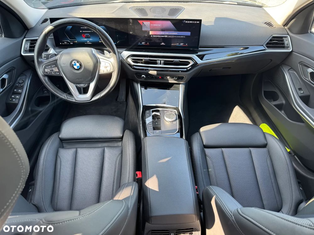 BMW Seria 3 318d MHEV - 11