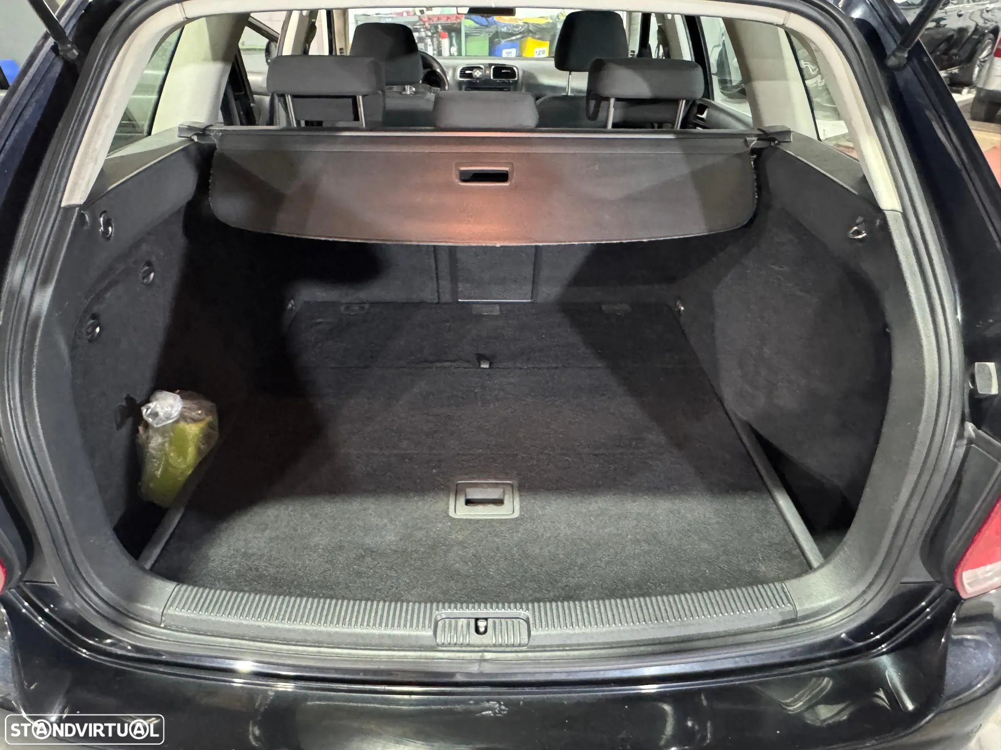 VW Golf Variant 1.6 TDi Confortline - 25