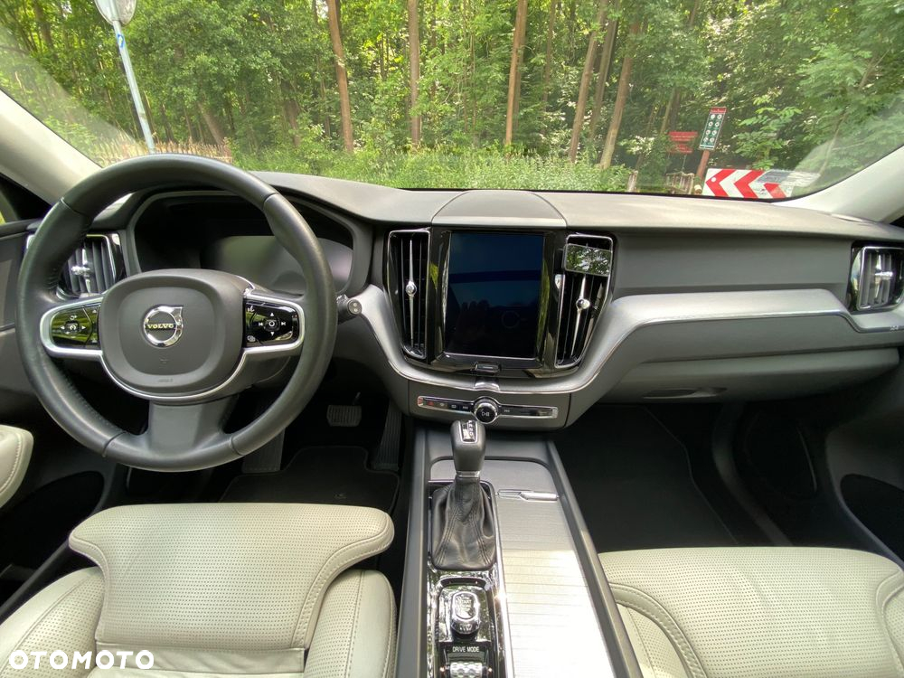 Volvo XC 60 T5 AWD Inscription - 12
