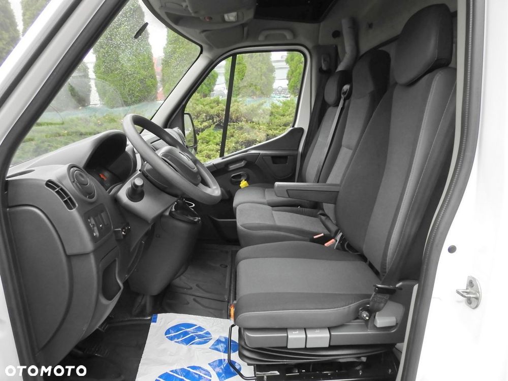 Renault MASTER PLANDEKA 10 PALET WEBASTO TEMPOMAT KLIMATYZACJA  130KM - 29