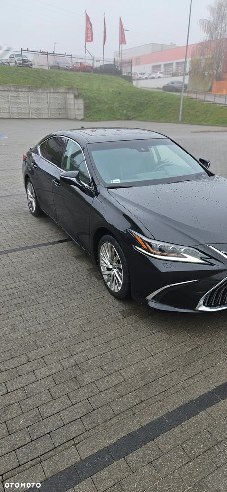 Lexus ES - 3