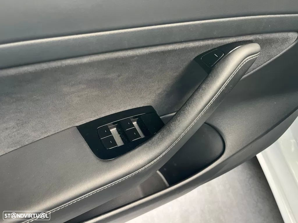 Tesla Model 3 Standard RWD Plus - 17