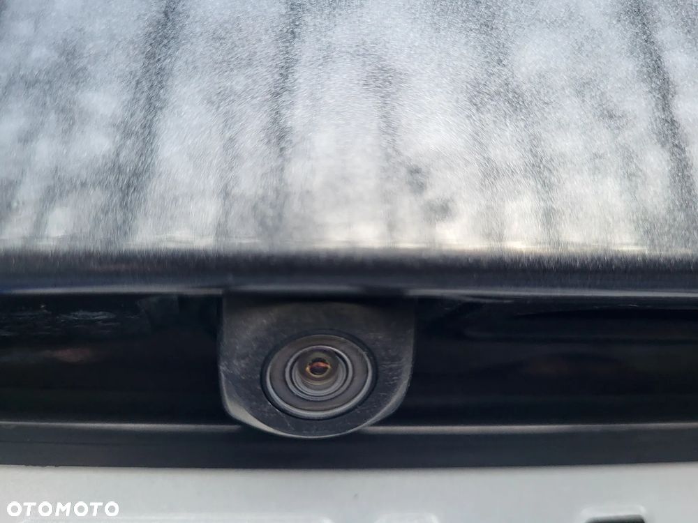 Toyota Yaris 1.5 Premium CVT - 17