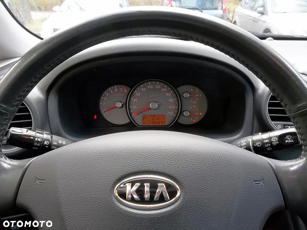 Kia Carens 2.0 CVVT Automatik EX Top - 14