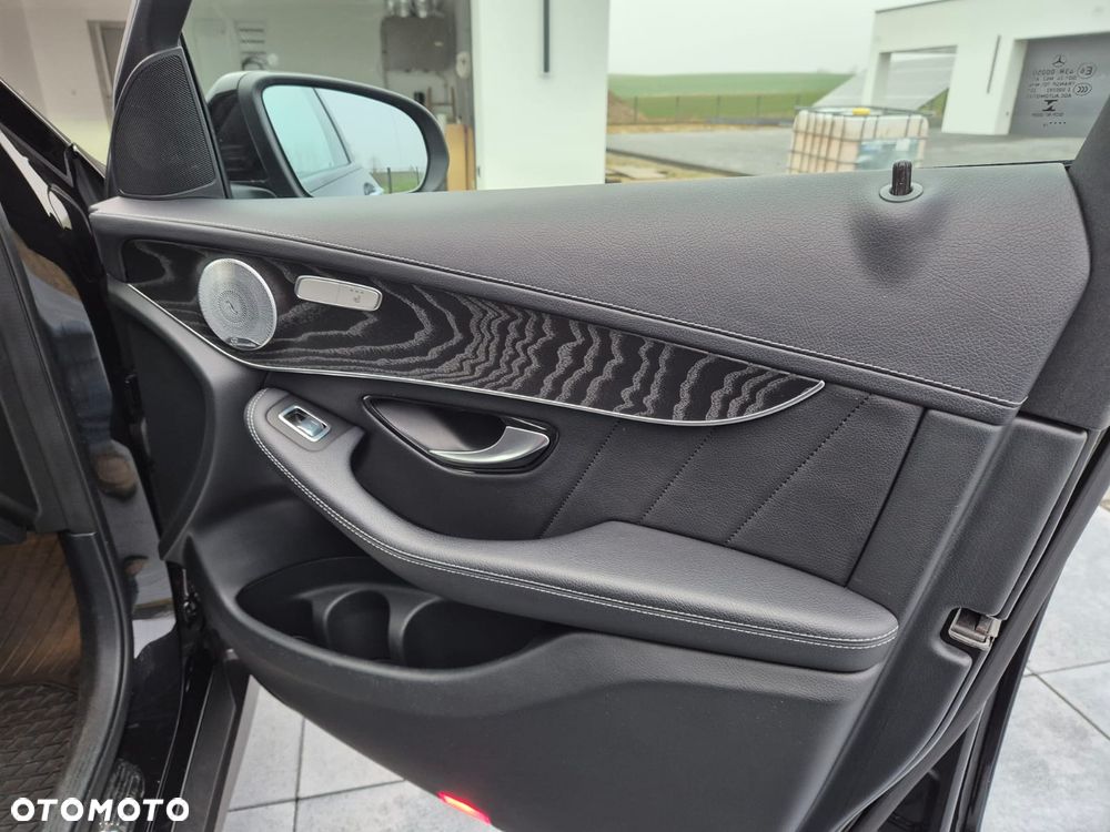 Mercedes-Benz GLC - 17