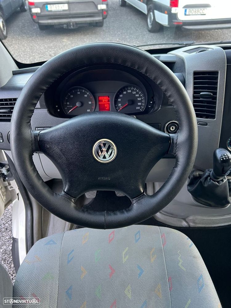 VW Crafter 35 2.5 TDi 164 Média - 23