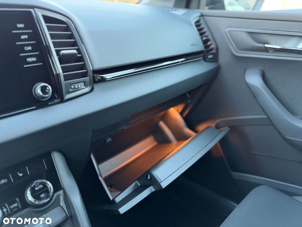 Skoda Karoq 1.5 TSI ACT Sportline DSG - 31