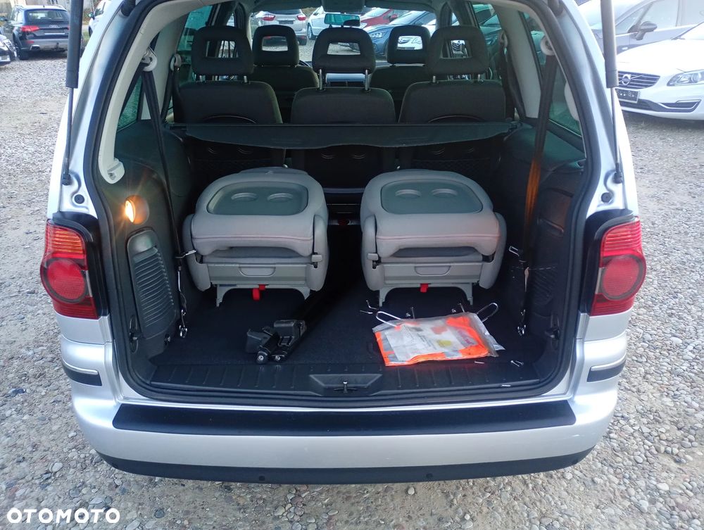 Volkswagen Sharan - 23