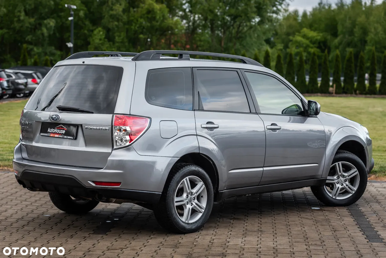 Subaru Forester 2.0X Trend - 11