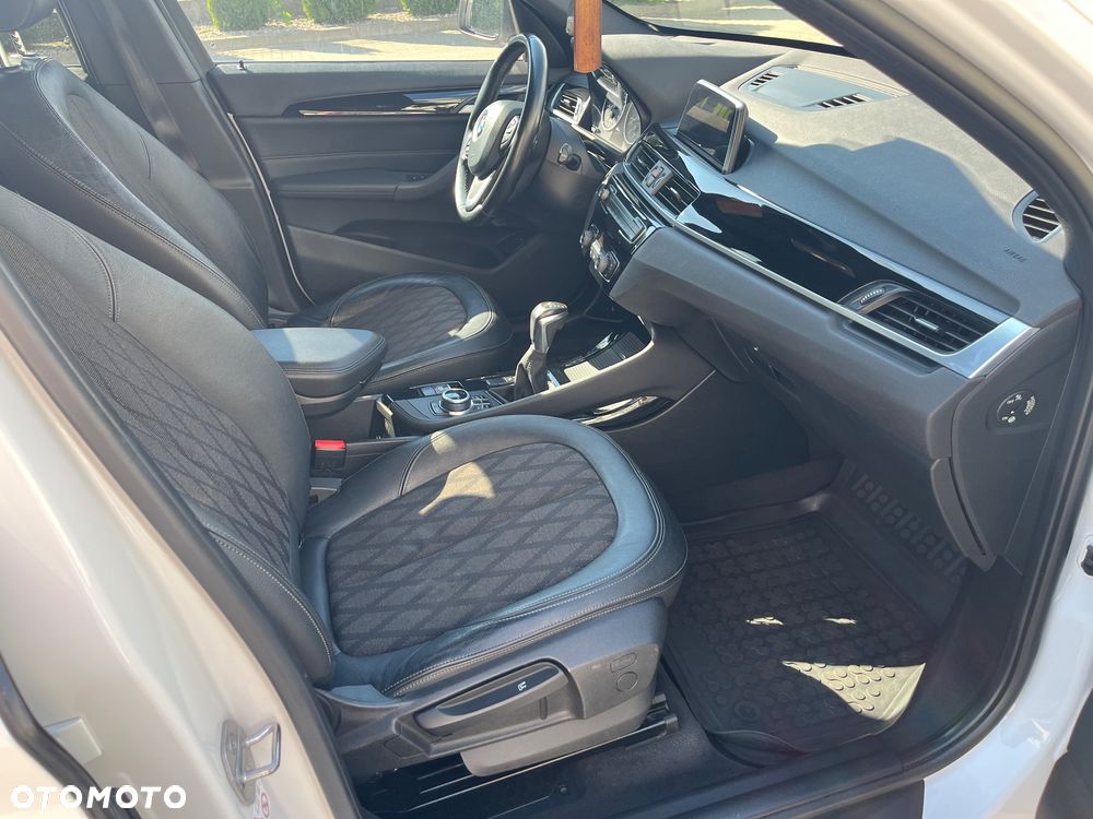 BMW X1 xDrive18d xLine sport - 13