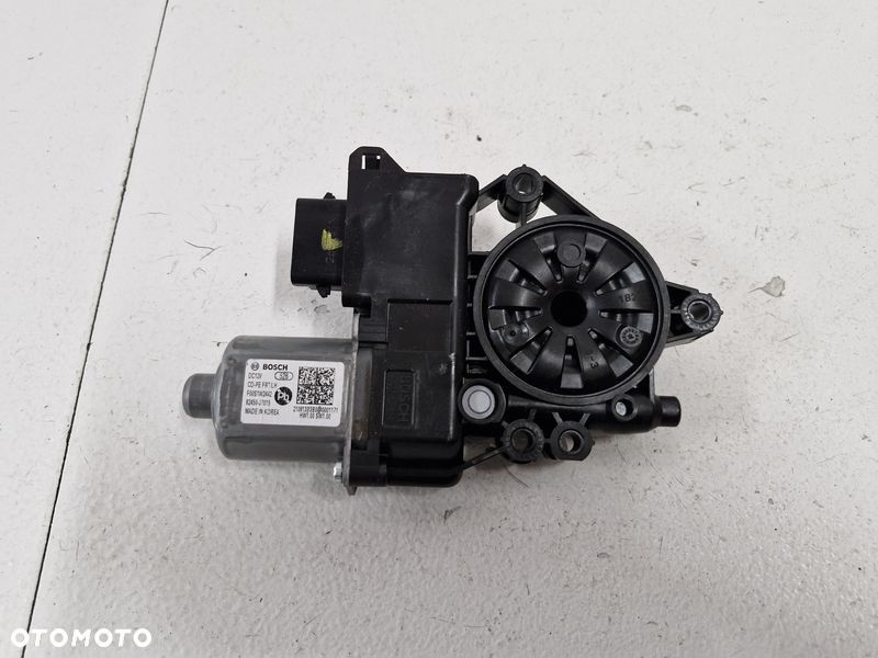 KIA PROCEED III SILNICZEK PODNOŚNIKA SZYBY LEWY PRZÓD PRZEDNI 6 PIN 82450-J7015 - 6