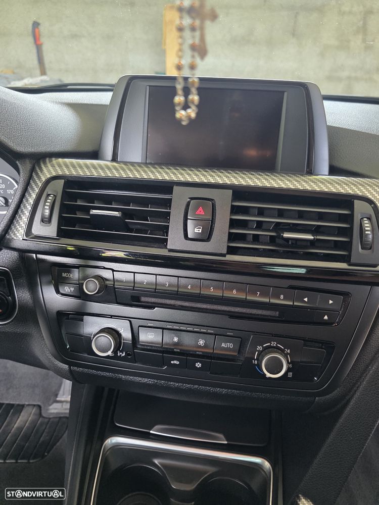 BMW 320 i Pack M Auto - 18