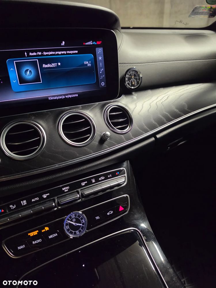 Mercedes-Benz Klasa E 220 d 4-Matic All-Terrain - 3