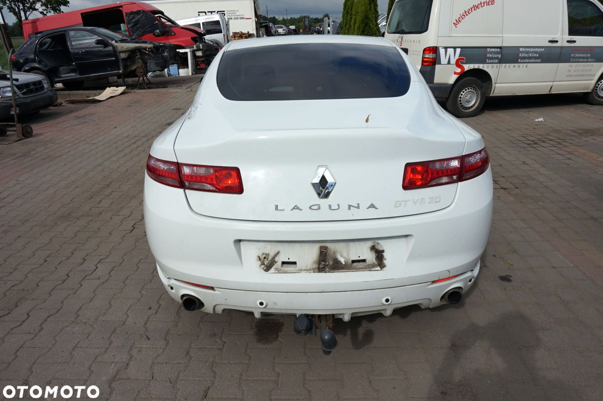 RENAULT LAGUNA III PH1 COUPE 2011 OV369 3.0 DCI V6 V9X891 235KM AJ0006 BIAŁY na części - 4