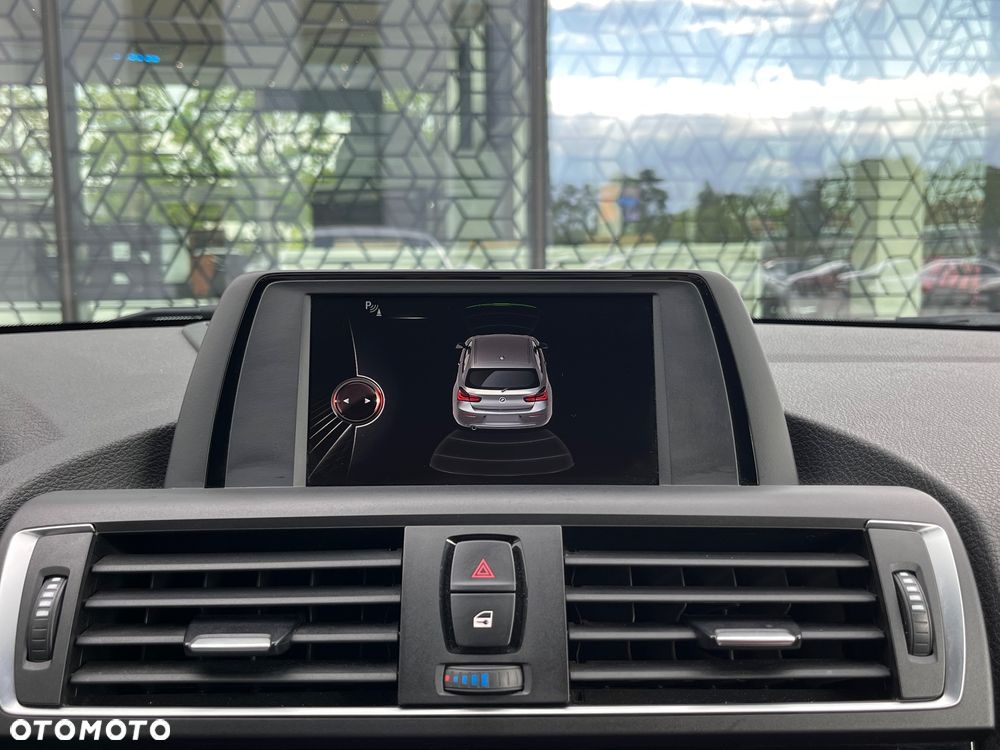 BMW Seria 1 118i Sport Line - 14