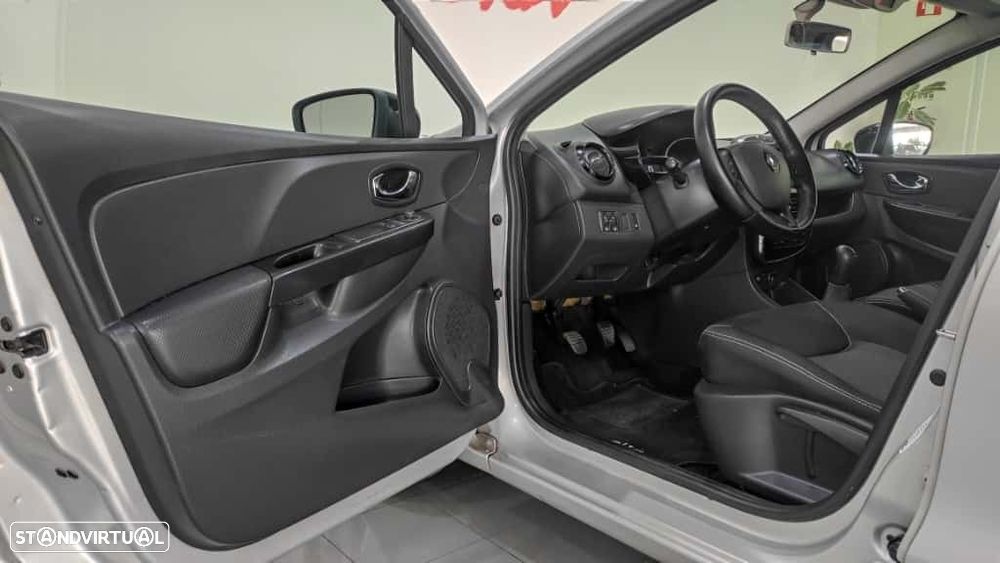 Renault Clio Sport Tourer 1.5 dCi Dynamique S - 15