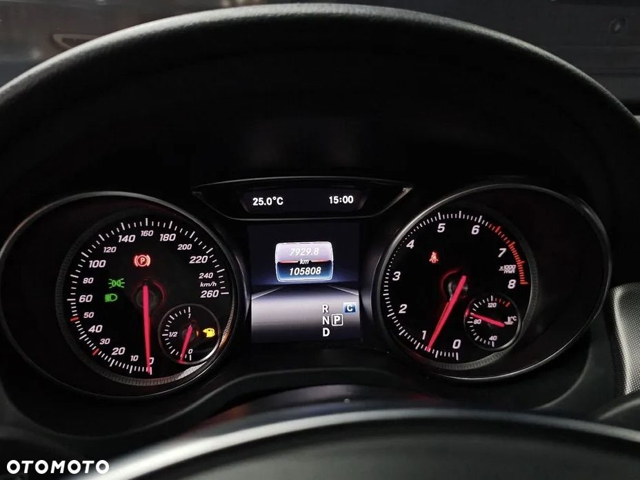 Mercedes-Benz CLA 220 4Matic 7G-DCT AMG Line - 9