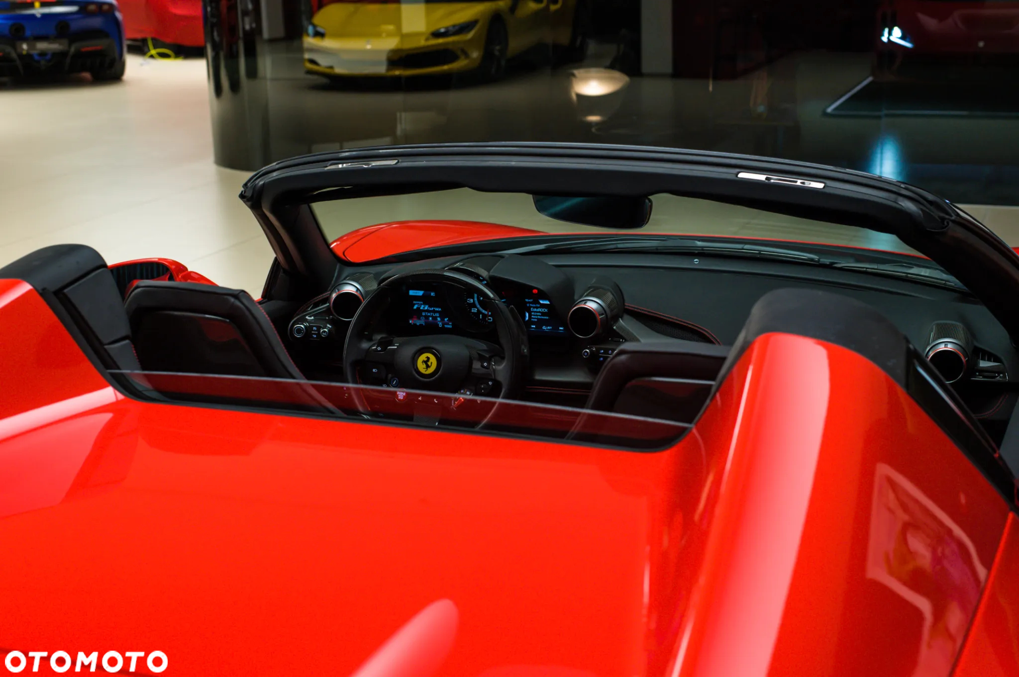 Ferrari F8 Spider - 14