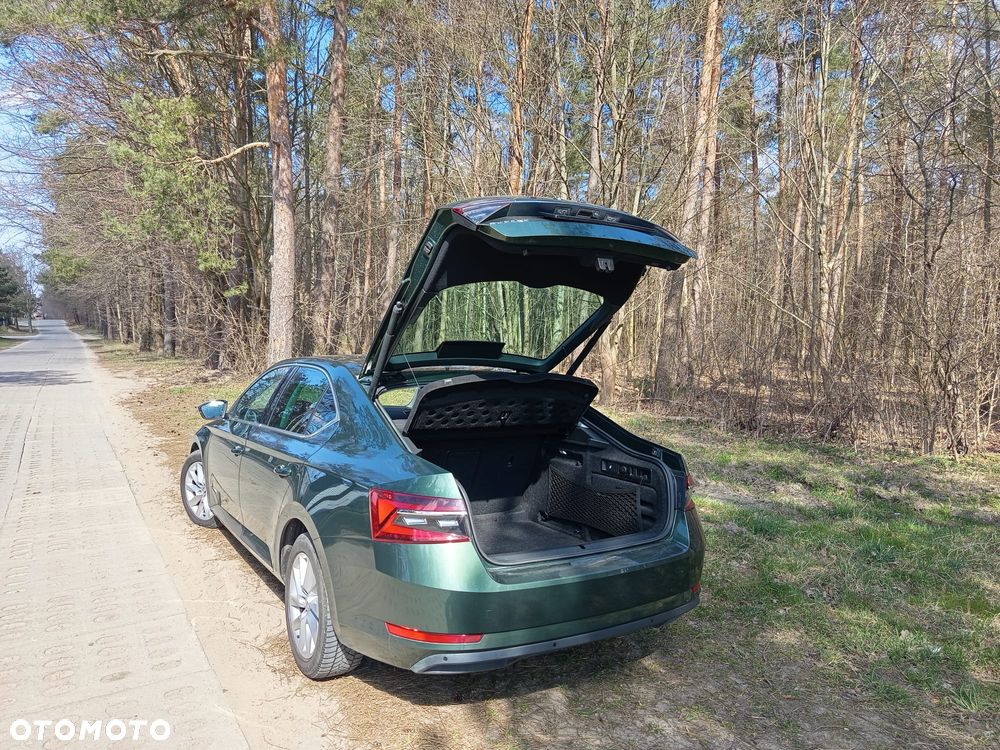 Skoda Superb 2.0 TDI SCR 4x4 Style DSG - 5
