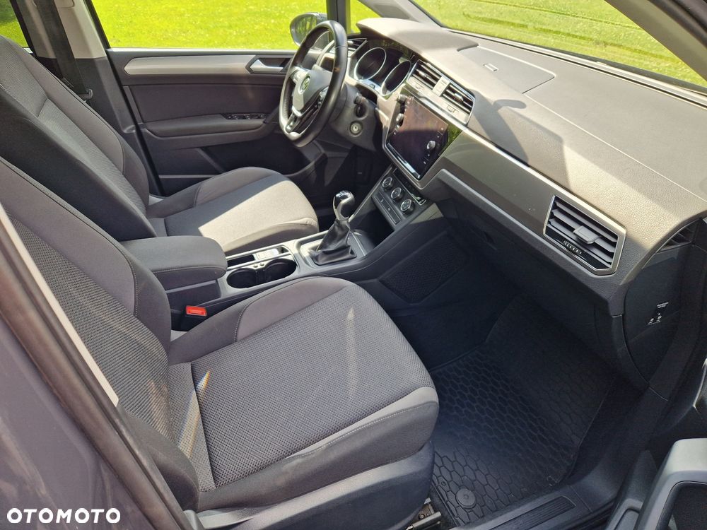 Volkswagen Touran 1.5 TSI EVO Trendline - 6