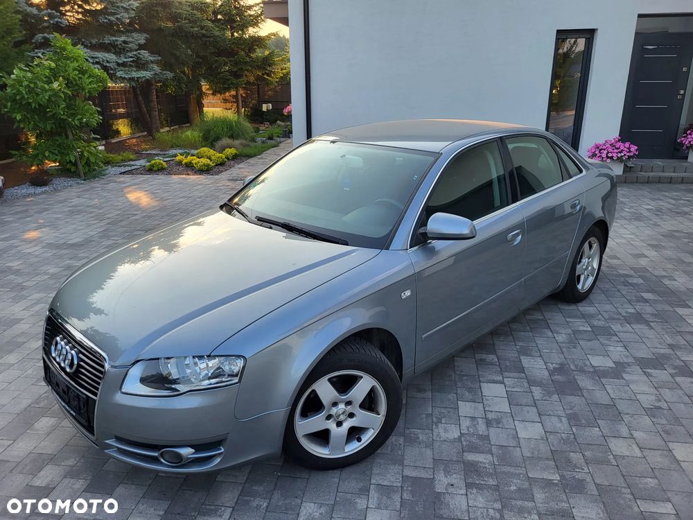 Audi A4 Limousine - 13