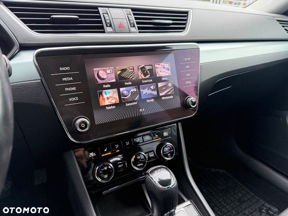 Skoda Superb 2.0 TDI Style DSG - 24