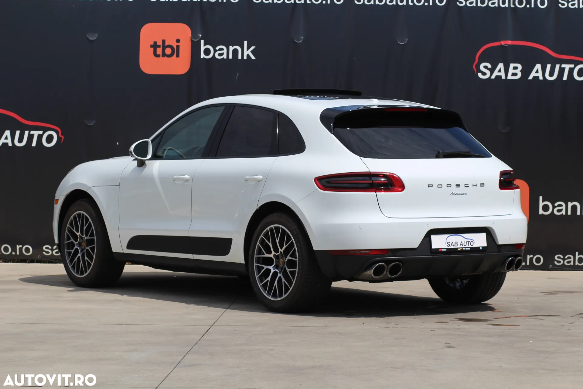 Porsche Macan Standard - 25