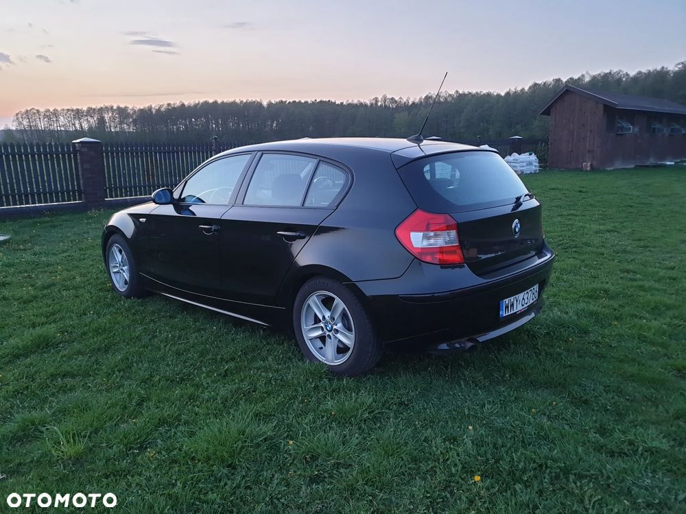 BMW Seria 1 120i - 17