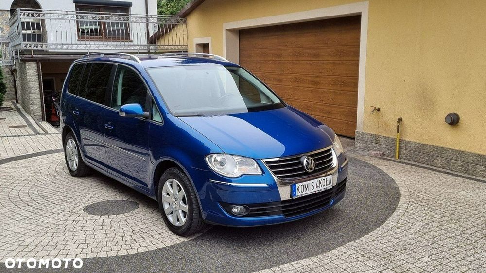 Volkswagen Touran - 8