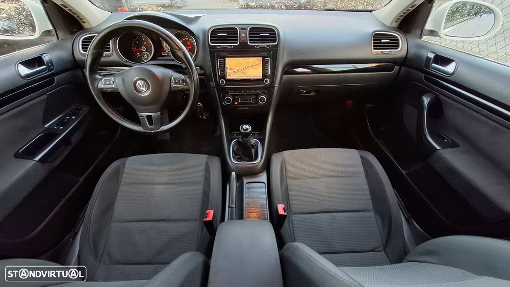 VW Golf Variant 1.6 TDi DPF Highline - 31