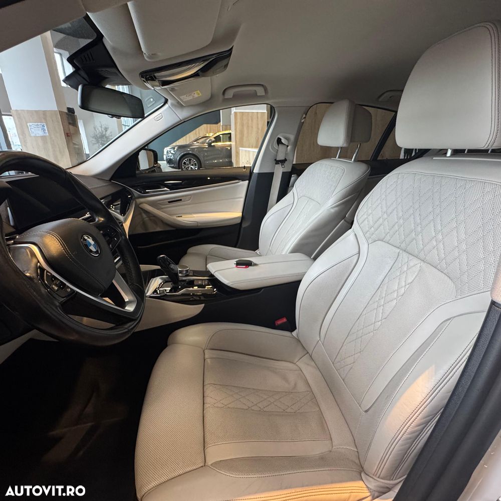 BMW Seria 5 530d xDrive AT - 7