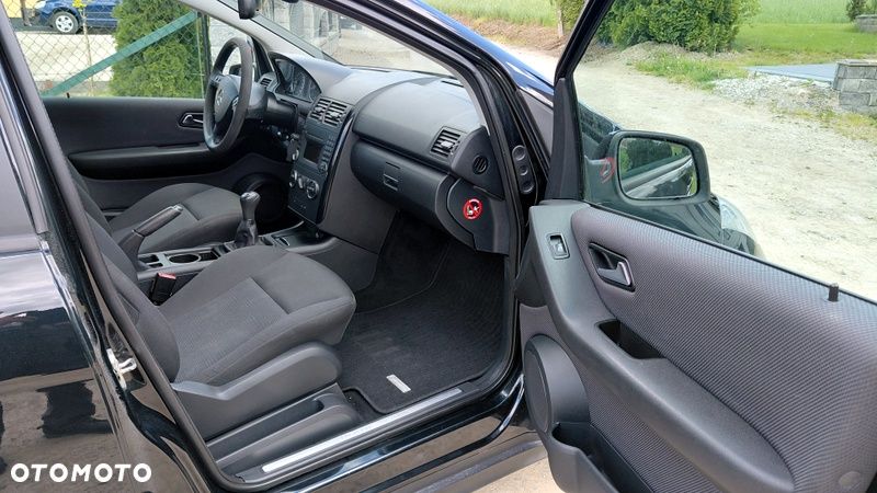 Mercedes-Benz Klasa A 160 BlueEFFICIENCY Elegance - 13