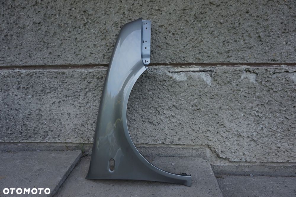 BŁOTNIK PRZEDNI PRAWY VW GOLF IV LD7V - 2