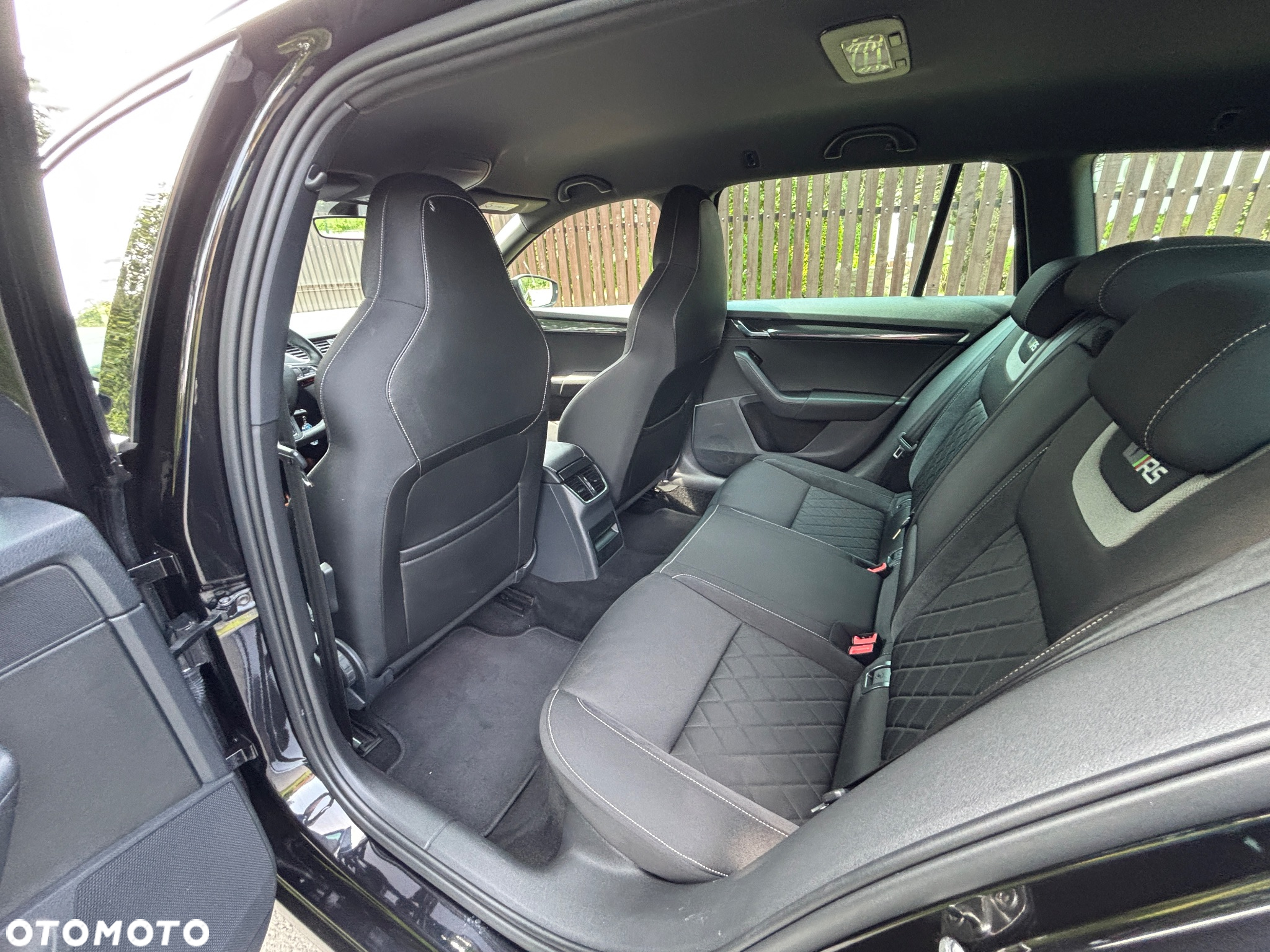 Skoda Octavia Combi 2.0 TDI RS - 17